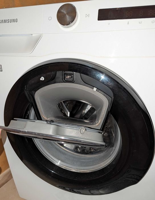 Mașină de spălat Samsung 9kg 1400RPM AddWash