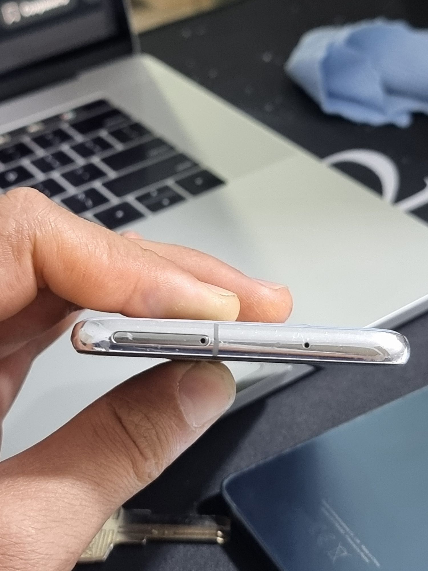 Samsung s 10 e  6/128 rangi silver