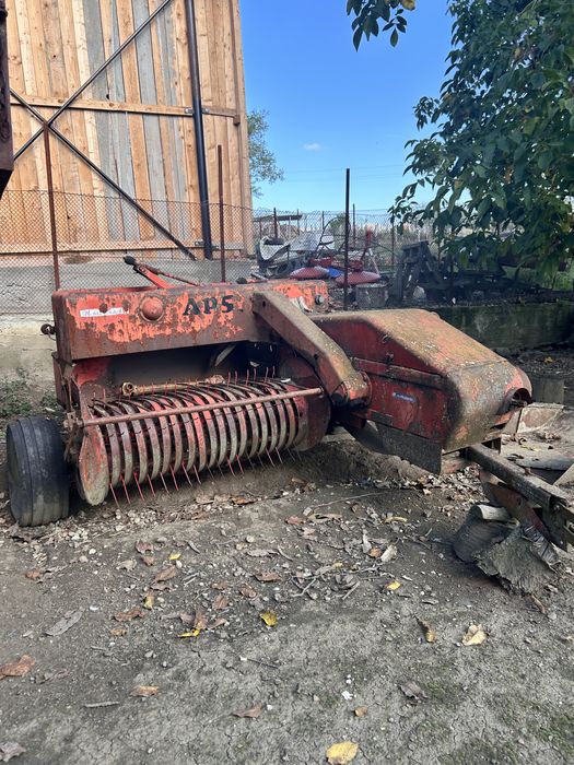 Vand presa de balotat , folosita, dar in stare buna de functionare