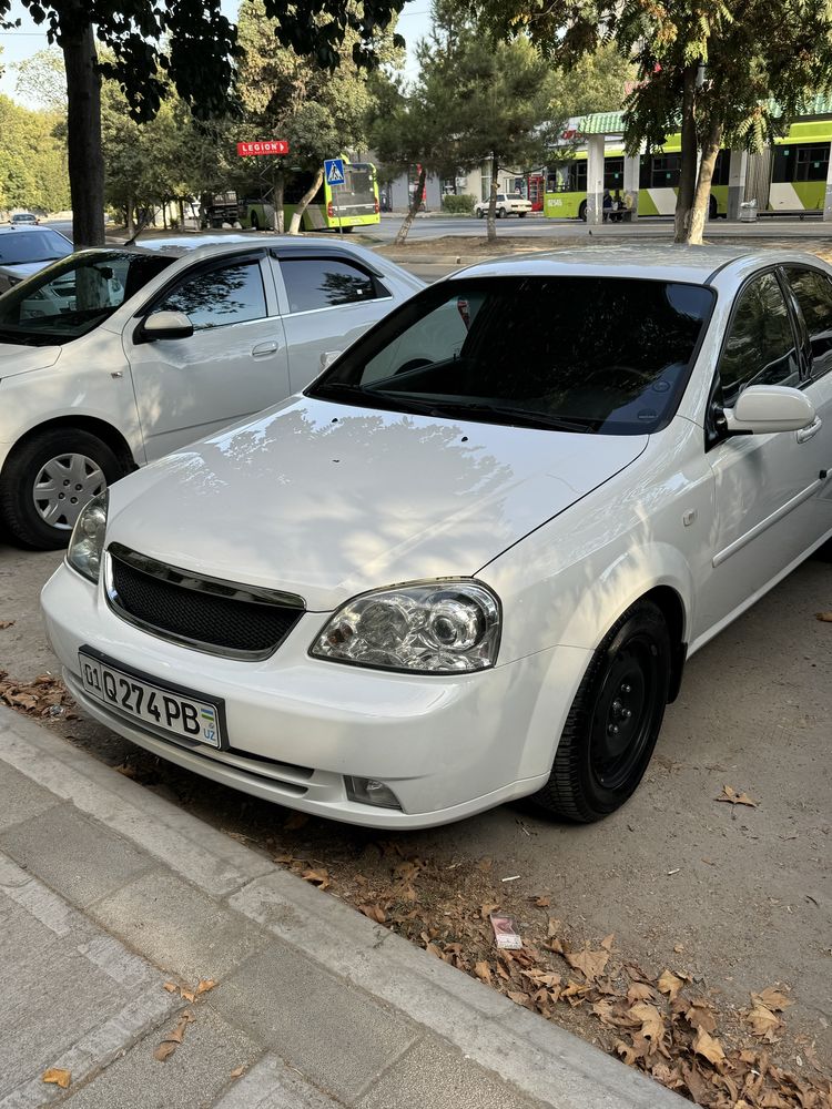 Своя ! Lacetti 1.8 матор Автомат 2013 год