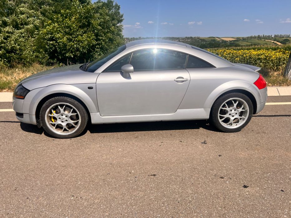 Vand Urgent AUDI TT . 1.8 Turbo  5V Benzina 180 cp . RAR EFECTUAT !