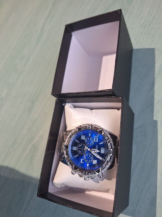 Ceas Geneva – Accesoriul Perfect pentru Eleganță și Stil”