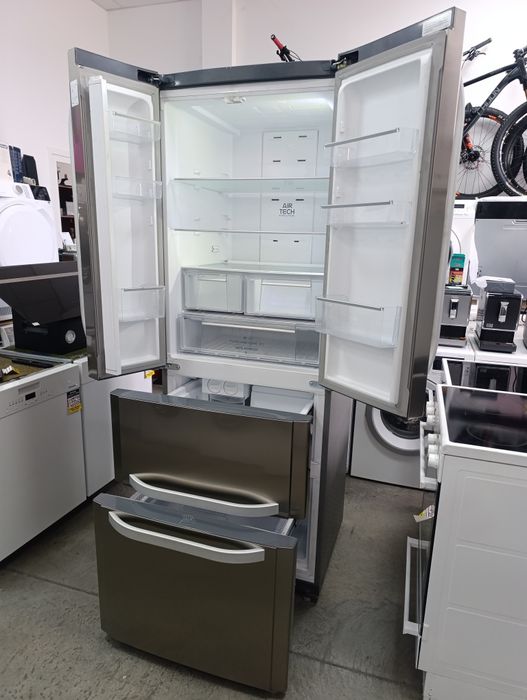 Хладилник и Фризер Bauknecht 70см No frost A++