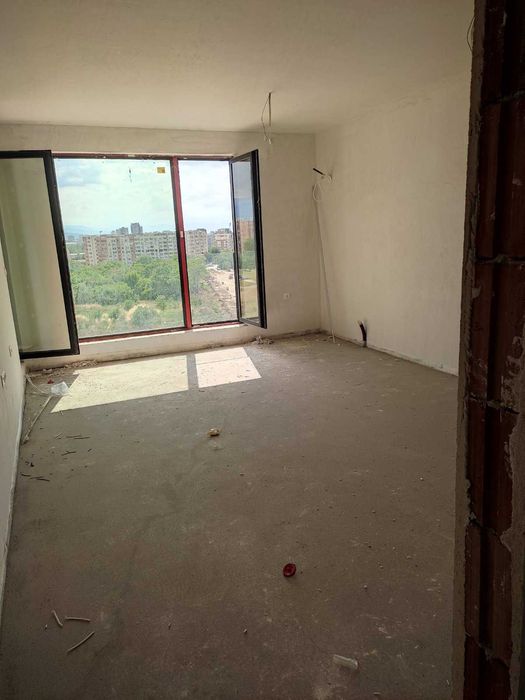 Продава се Тристаен апартамент в Пловдив, Тракия - 100 кв.м за 1450 €/кв.м - Снимка #2