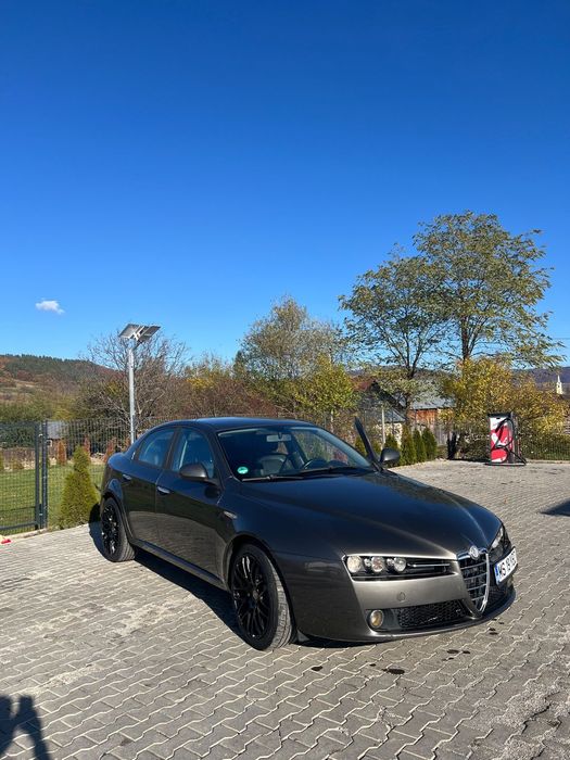 Alfa Romeo 159 Vând sau schimb Alfa Romeo 159 2010