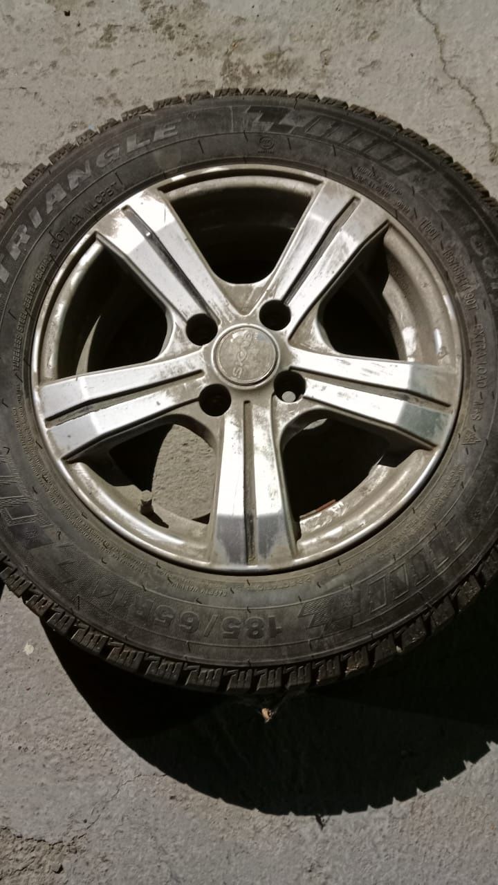 Продам титан диски отличный состояние  R14