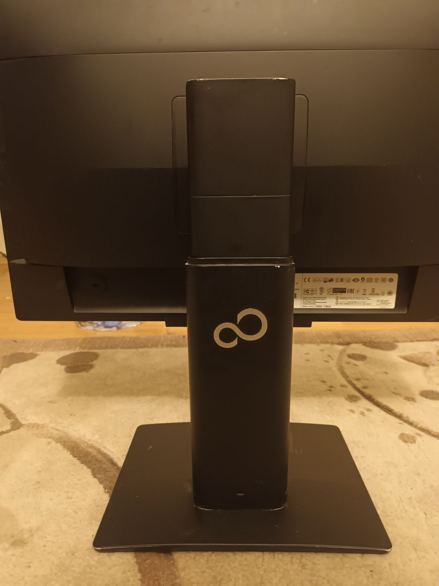 Fujitsu монитор 75Hz  Работи отлично
