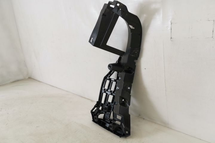 Порше Макан / Porsche Macan Оригинален заден буферен държач в добро съ