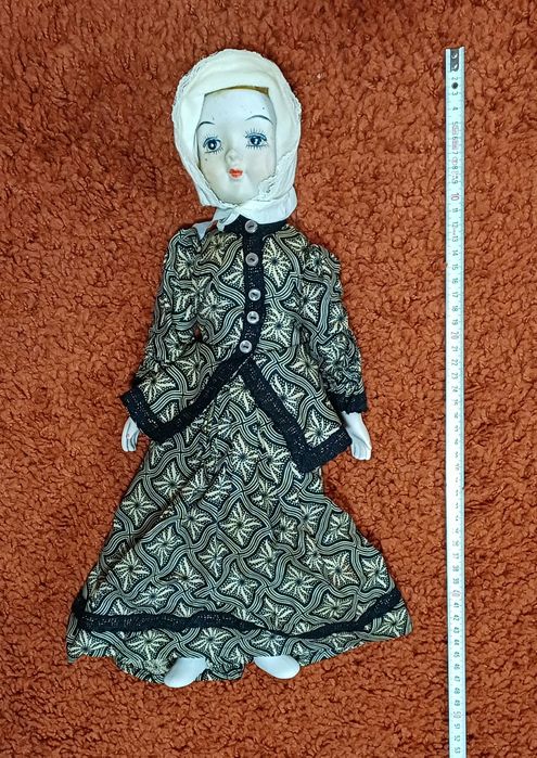 De colecție! Vând șase păpuși olandeze cu cap de porțelan