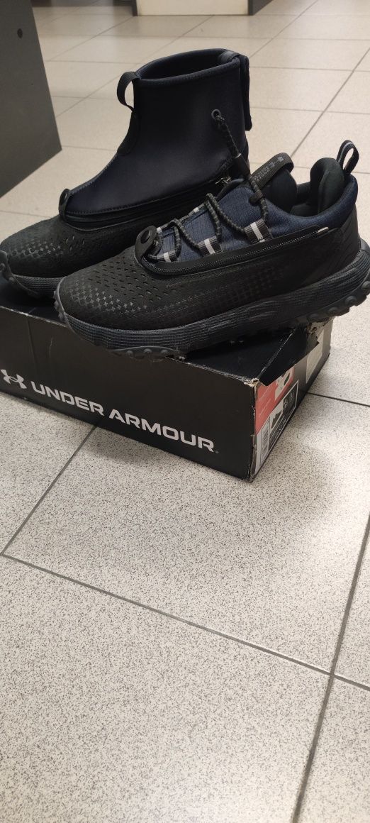 Обувки Under Armour HOVR Summit FT DELTA