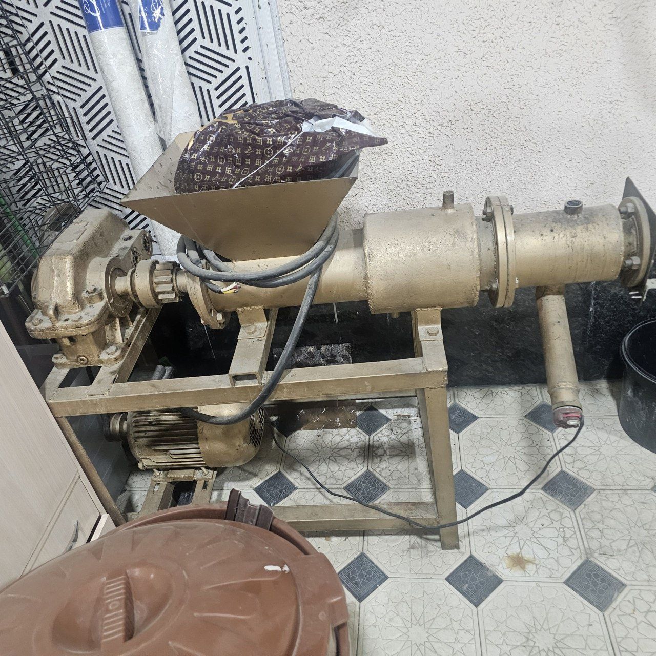 Kir sovun ishlab chiqaradigan aparat