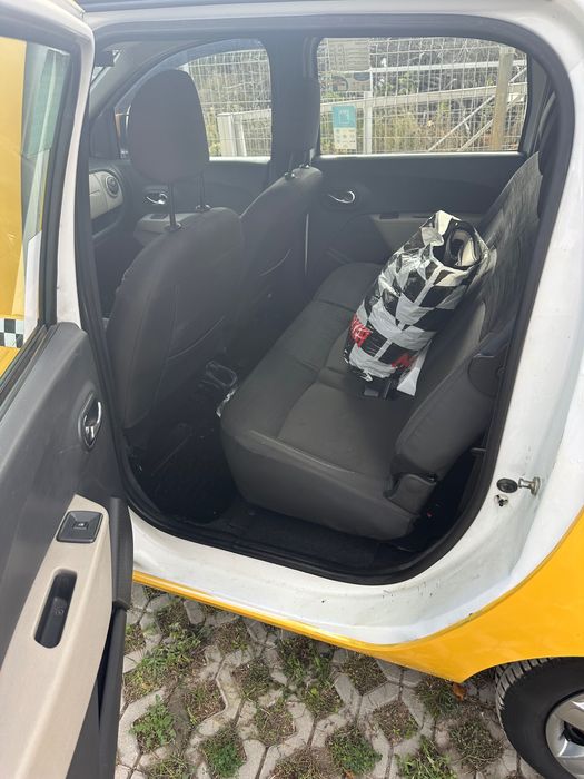 Дачия Лоджи дава се под нем