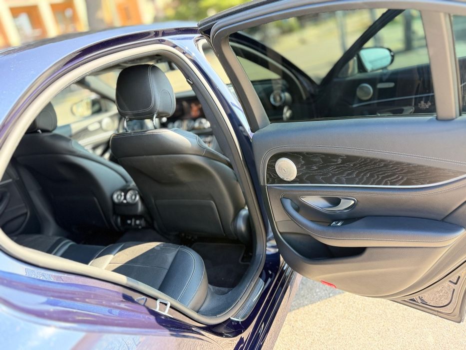 Mercedes Benz E 220D Mild-Hybrid AMG automat piele 2018 km reali!!