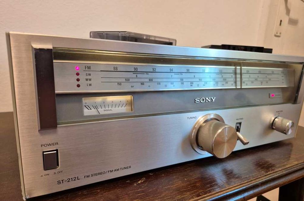 Vand Tuner Radio audio: SONY ST 212L vintage, de colectie !