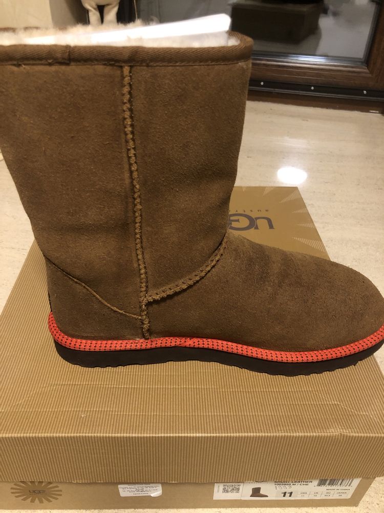 Ugg Australia noi nouțe