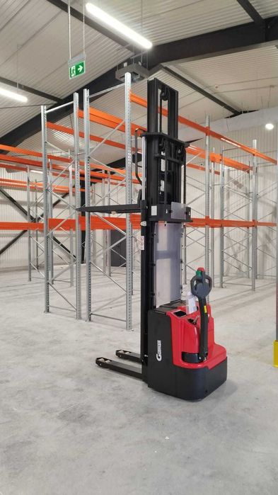 Stivuitor, transpalet electric si manuale