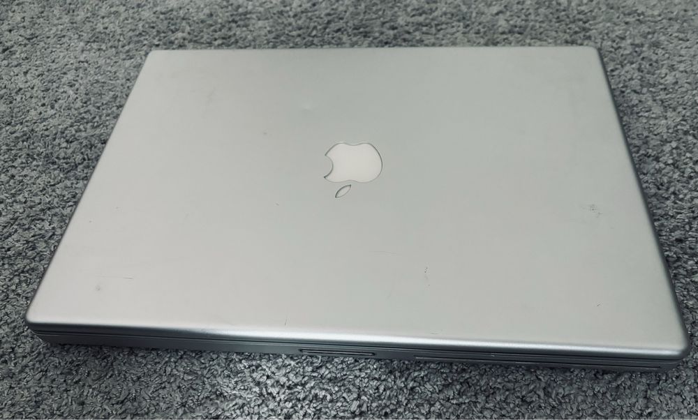Apple PowerBook G4 functional cu incarcator