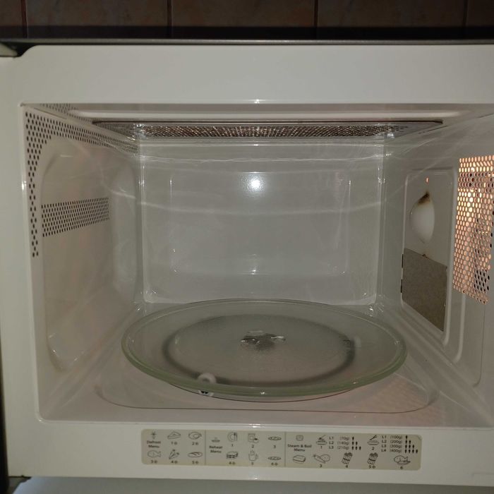 Cuptor cu microunde Whirlpool