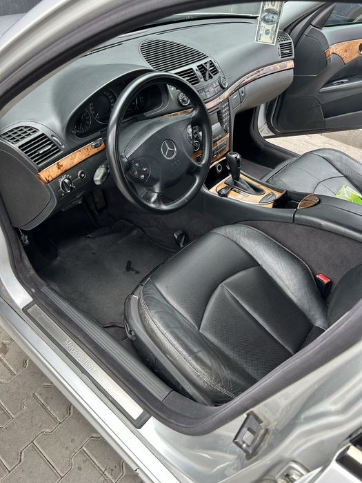 Mercedes E270cdi w211