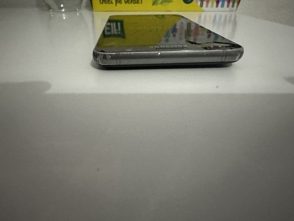 Vand telefon Samsung J5 pentru piese