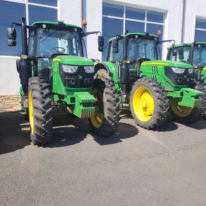 Tractor John Deere  6110
