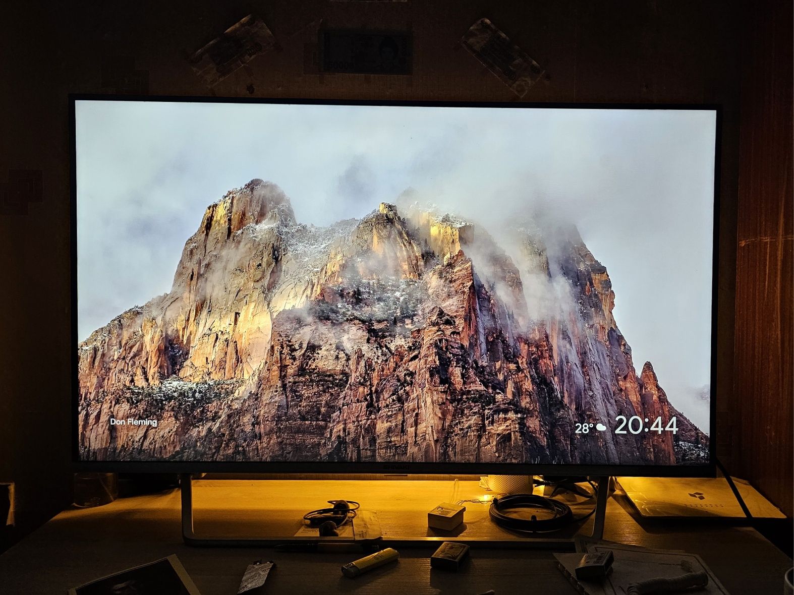 Smart Tv Shivaki 42" 4K