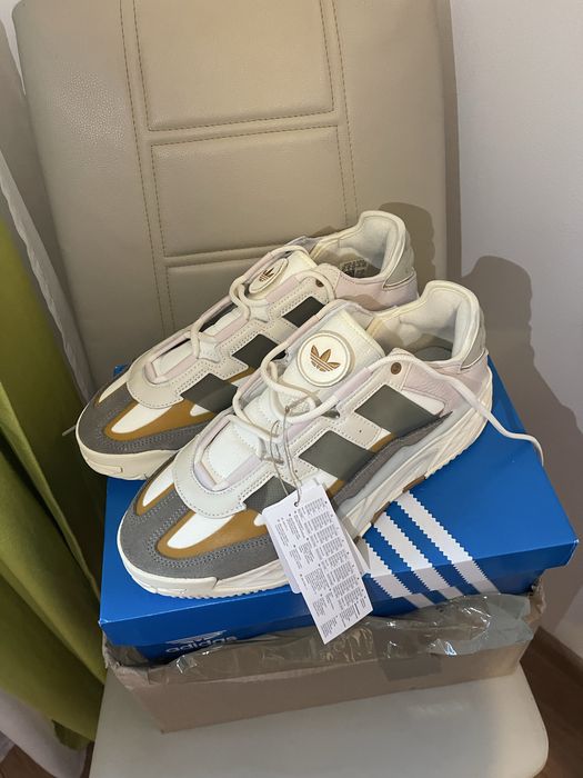 Adidas Niteball Silver Pebble