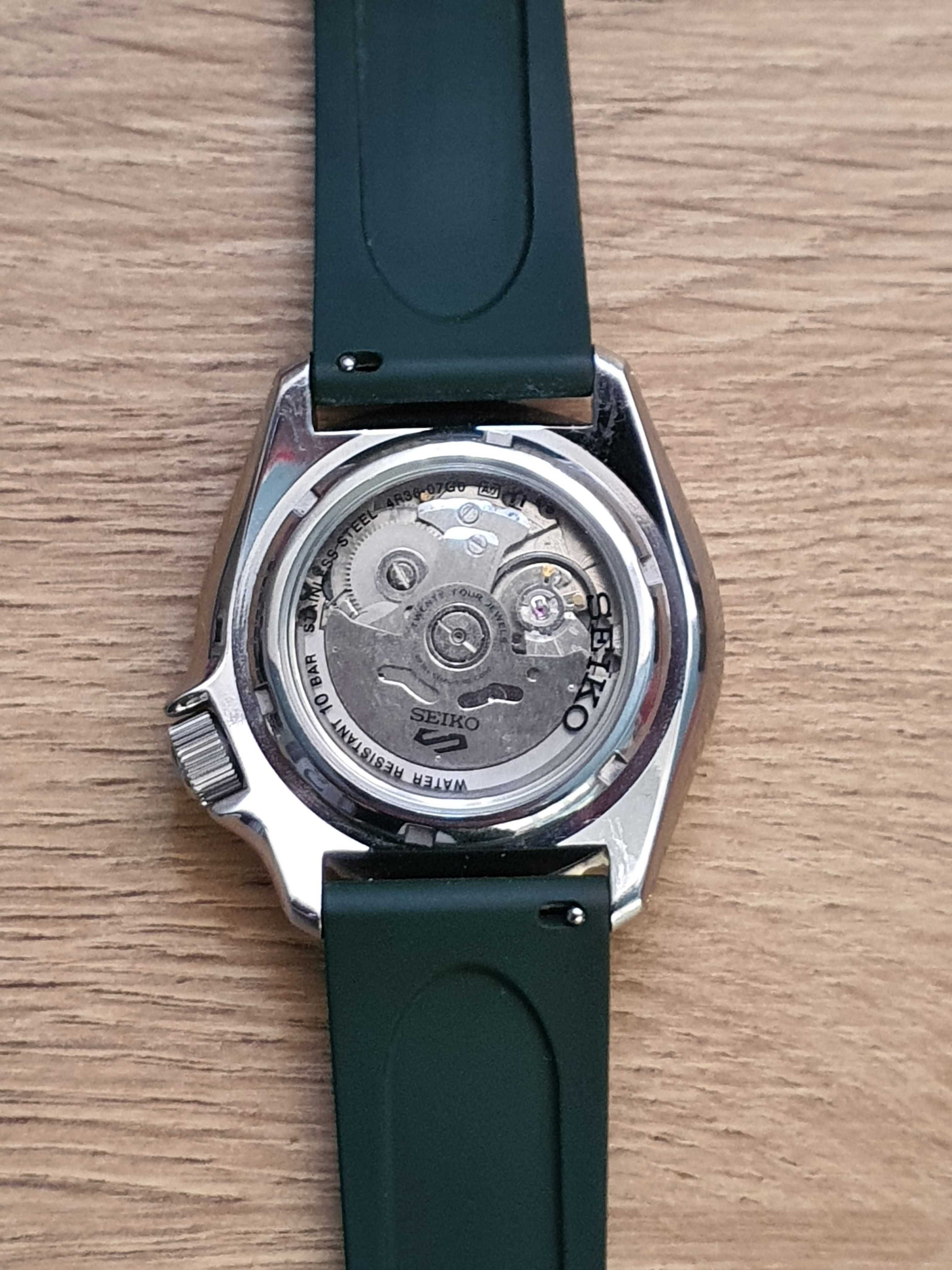 Часовник Seiko 5