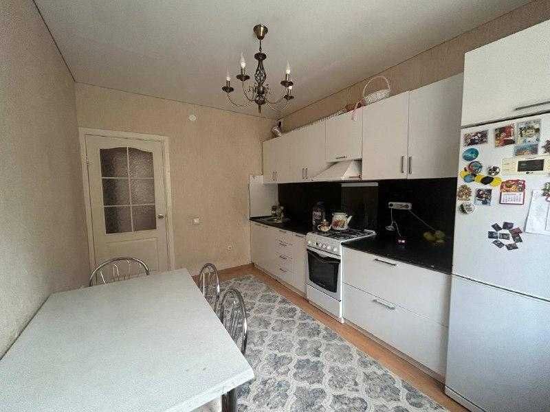 Срочно 2х комнатная квартира 59 кв.м. по Садовой