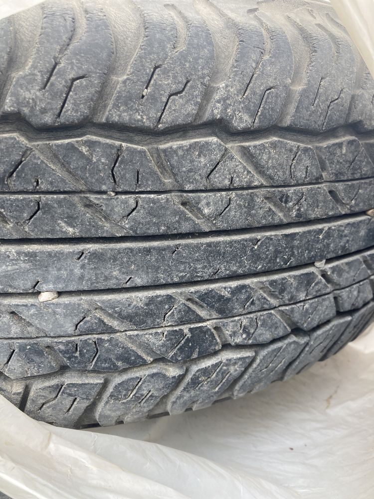 265/65 R17 Dunlop A/T 20