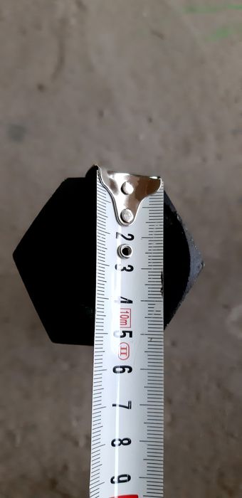 Болты с шапкой  шпильки