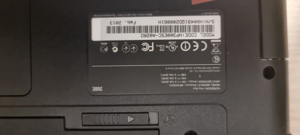 Laptop Samsung NP300ESC
