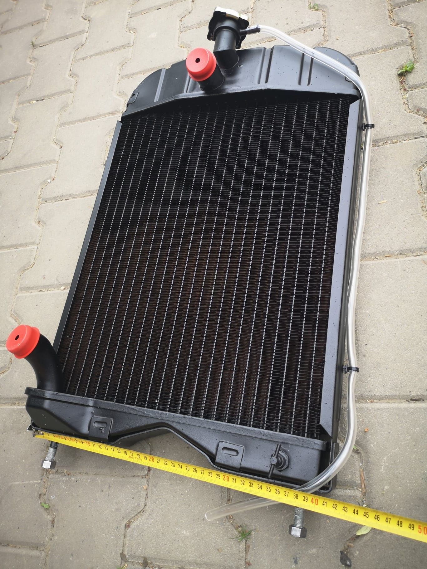 Radiator tractor:Massey ferguson 135 .35
Massey Ferguson
Seria : 100
1