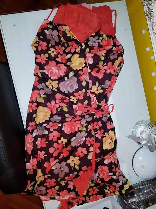 Свежа дамска лятна рокличка тип прегърни ме