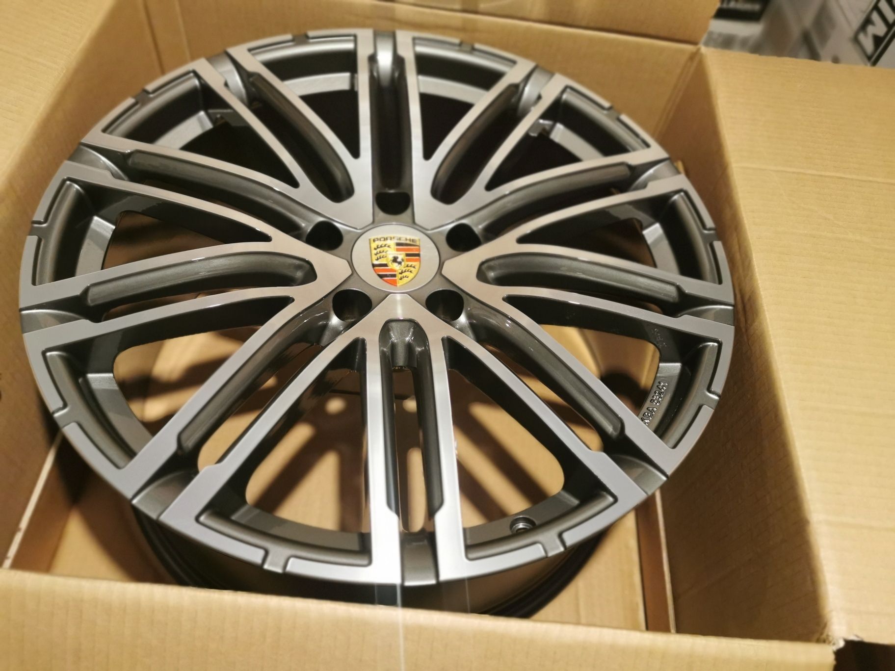 Vand jante de aliaj pentru Porsche Cayenne pe 20 marca Gmp model Targa