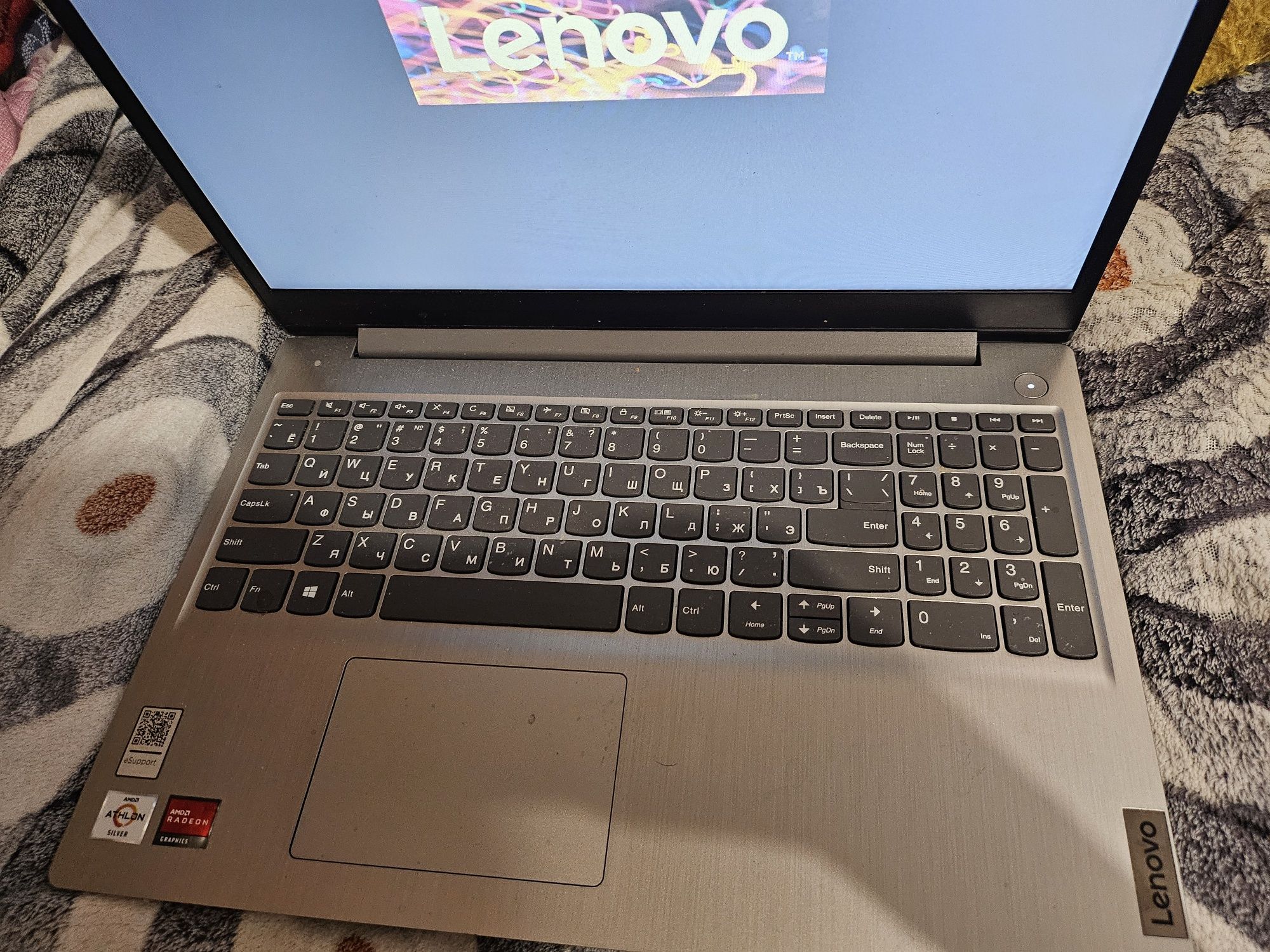 Продам ноутбук  LENOVO