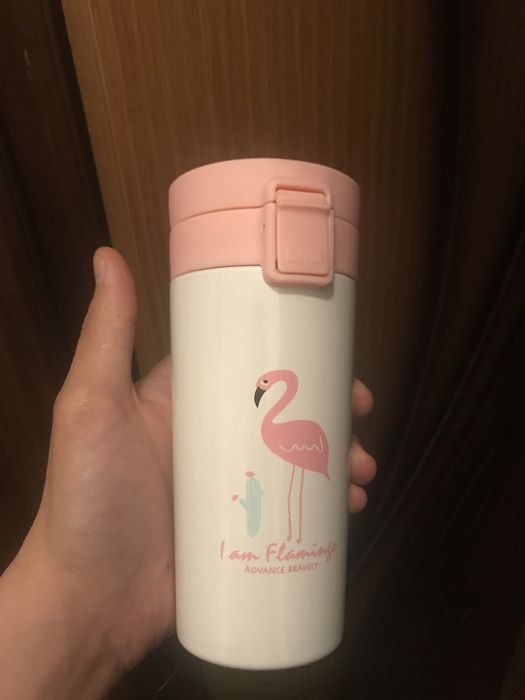 Продам термос розовый