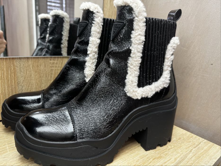 Guess боти 40 номер