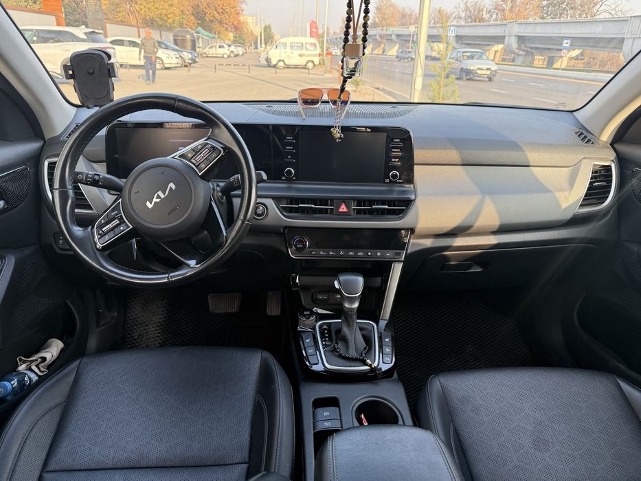 Срочно Kia seltos 2023