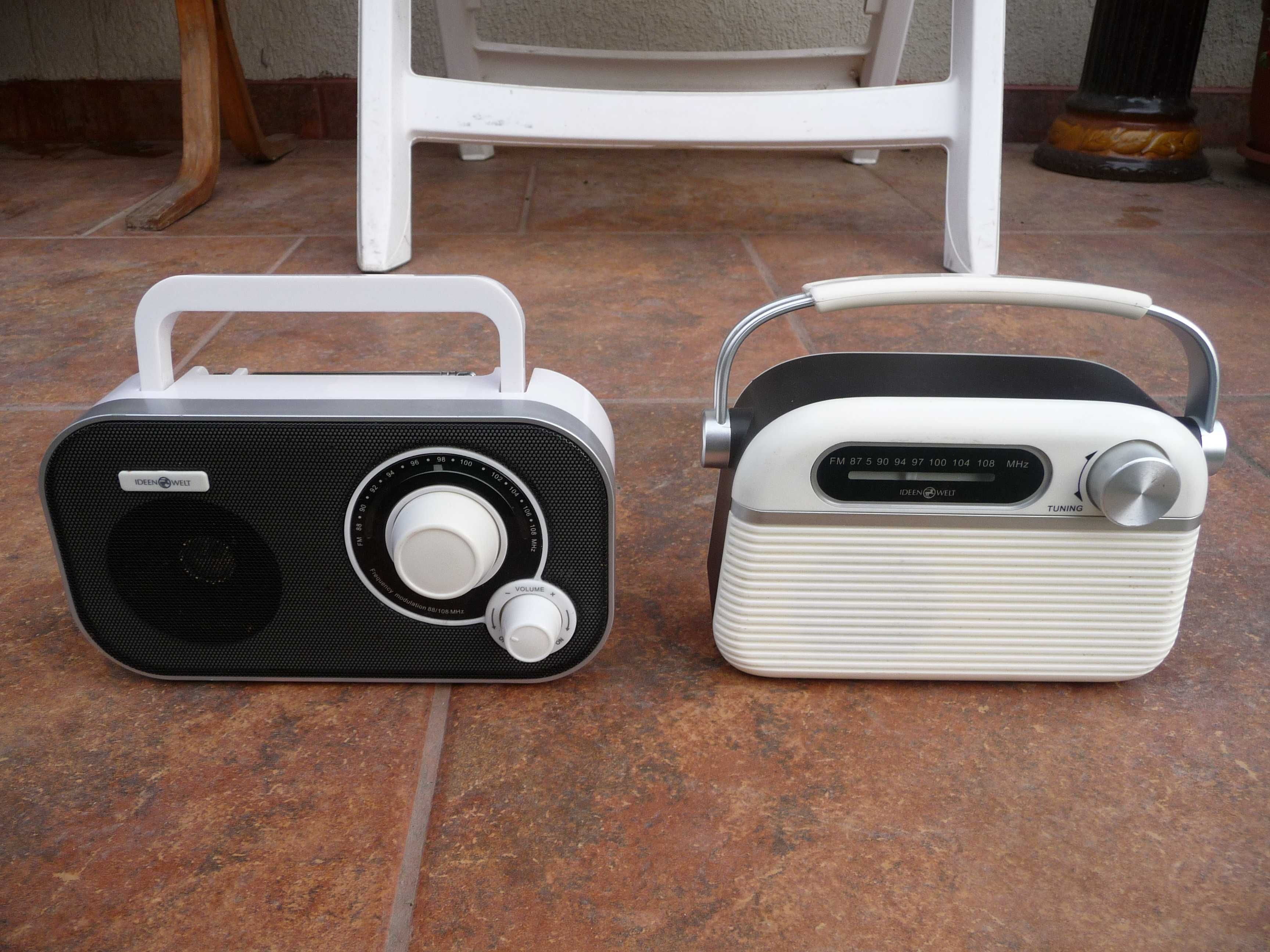 Radiouri model vintage cu bluetooth foarte frumoase,bune
