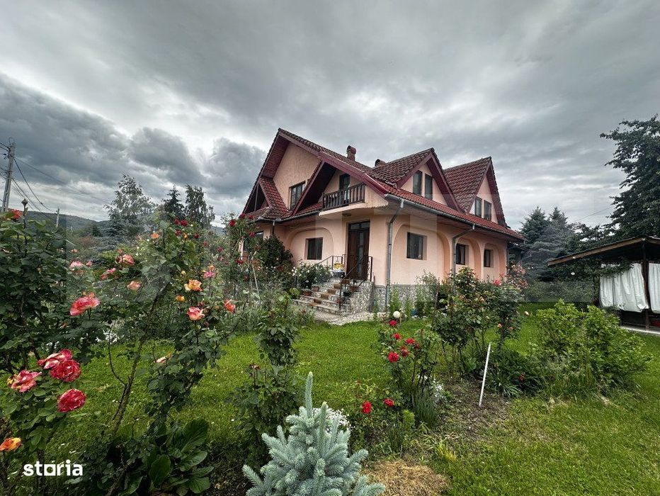 Pensiune turistica zona Runcu