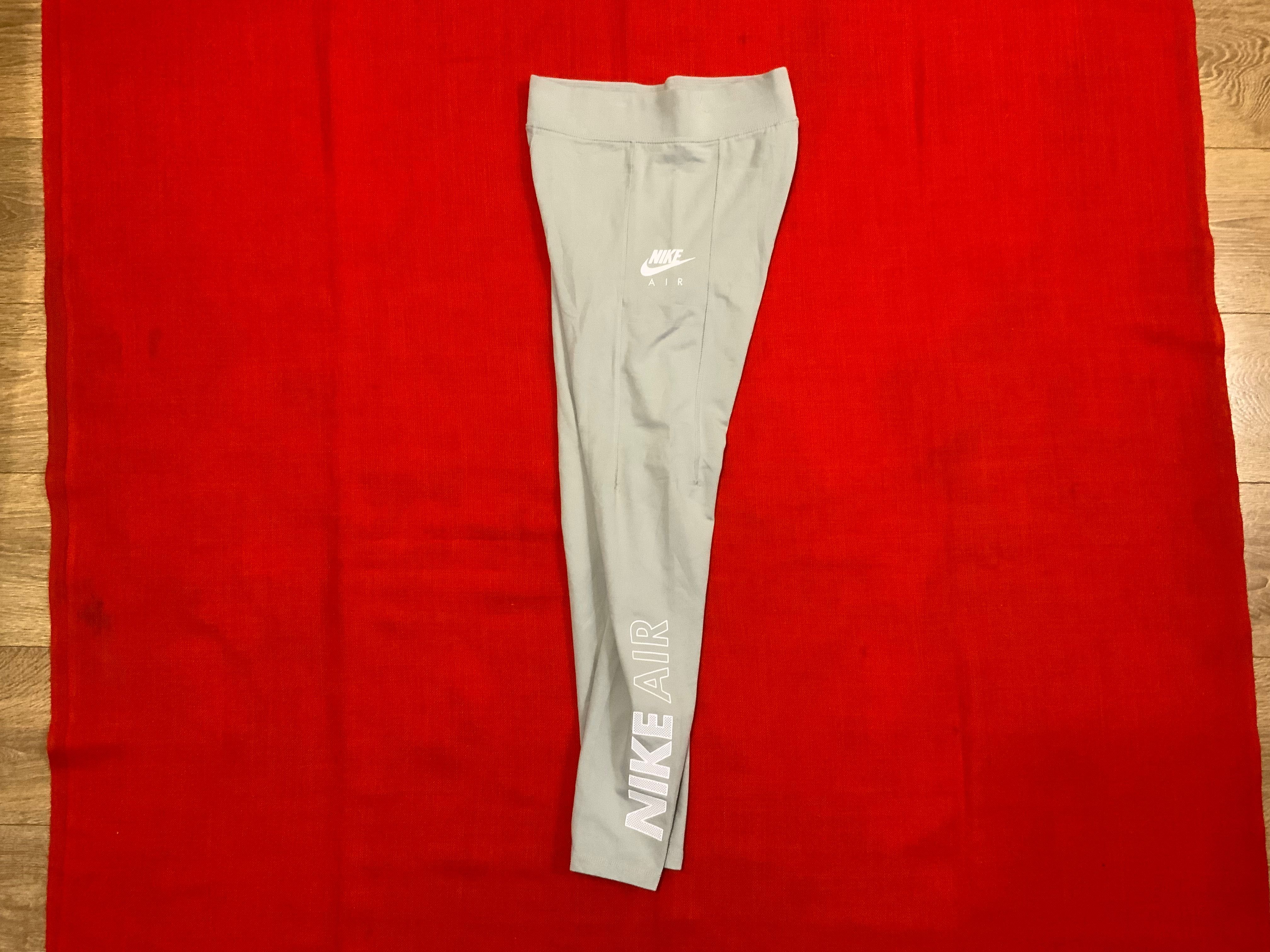 Nike-оригинална долница,клин хс