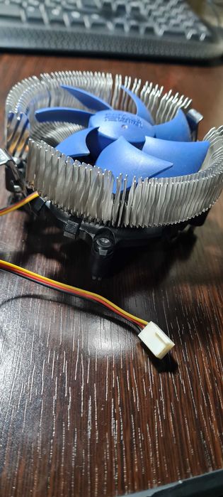 Продам куллер для процессора.