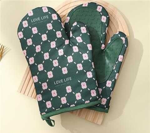 Текстиль для кухни, фартуки, прихватки, полотенца