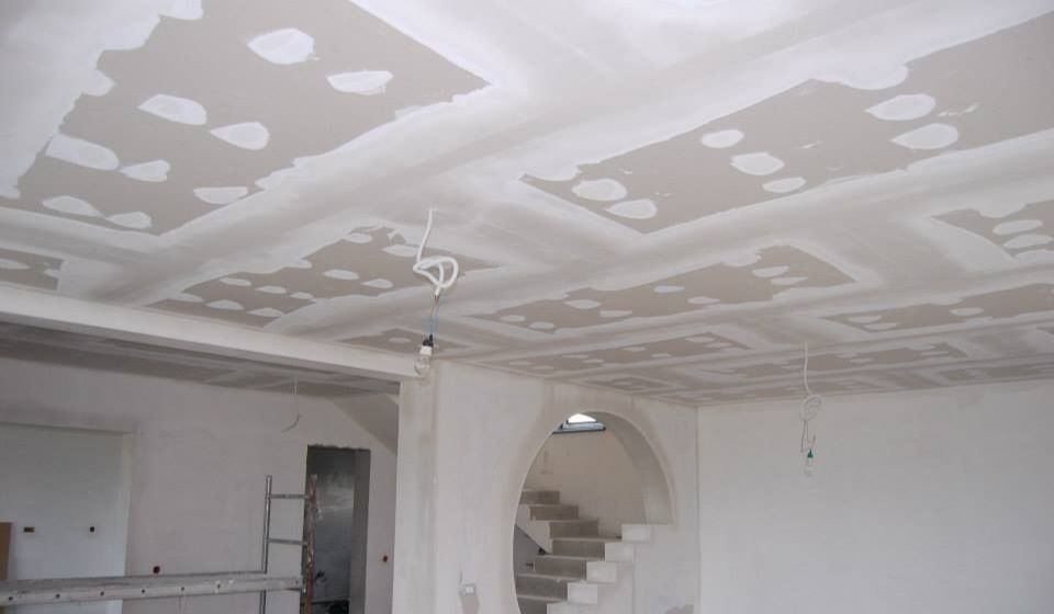 Execut lucrari de renovari si amenajari