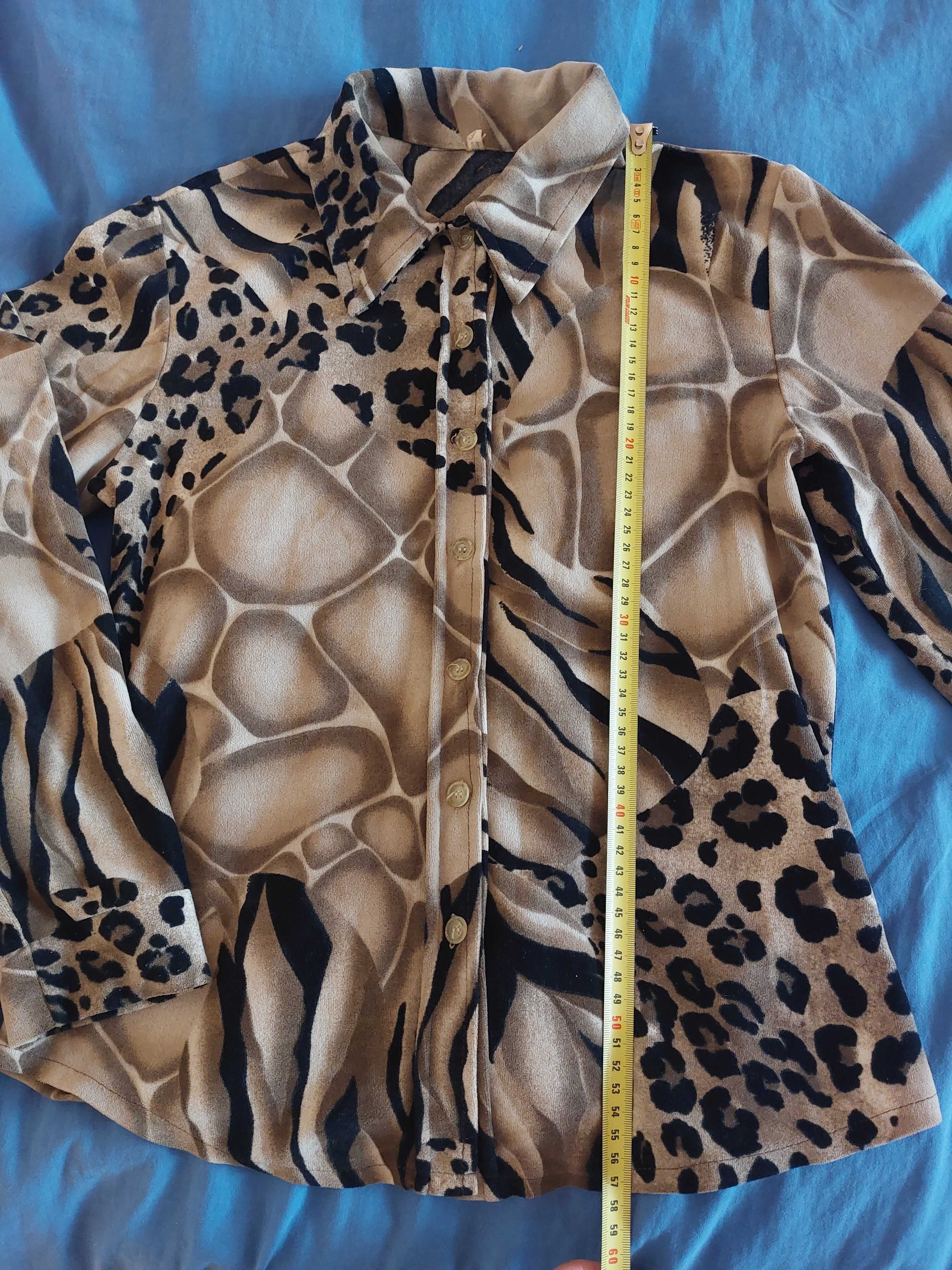 Bluza cu nasturi model tigrat