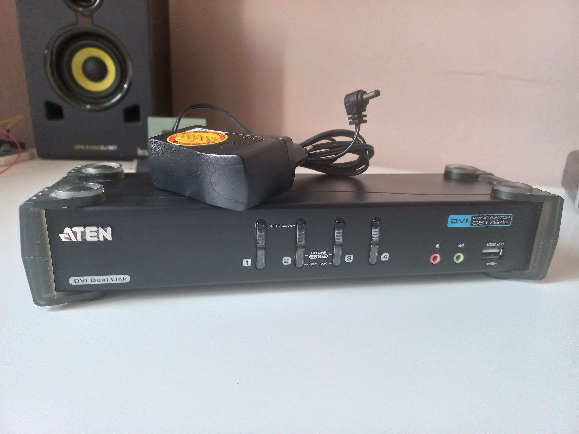 Switch Aten CS1784A, 4 porturi USB