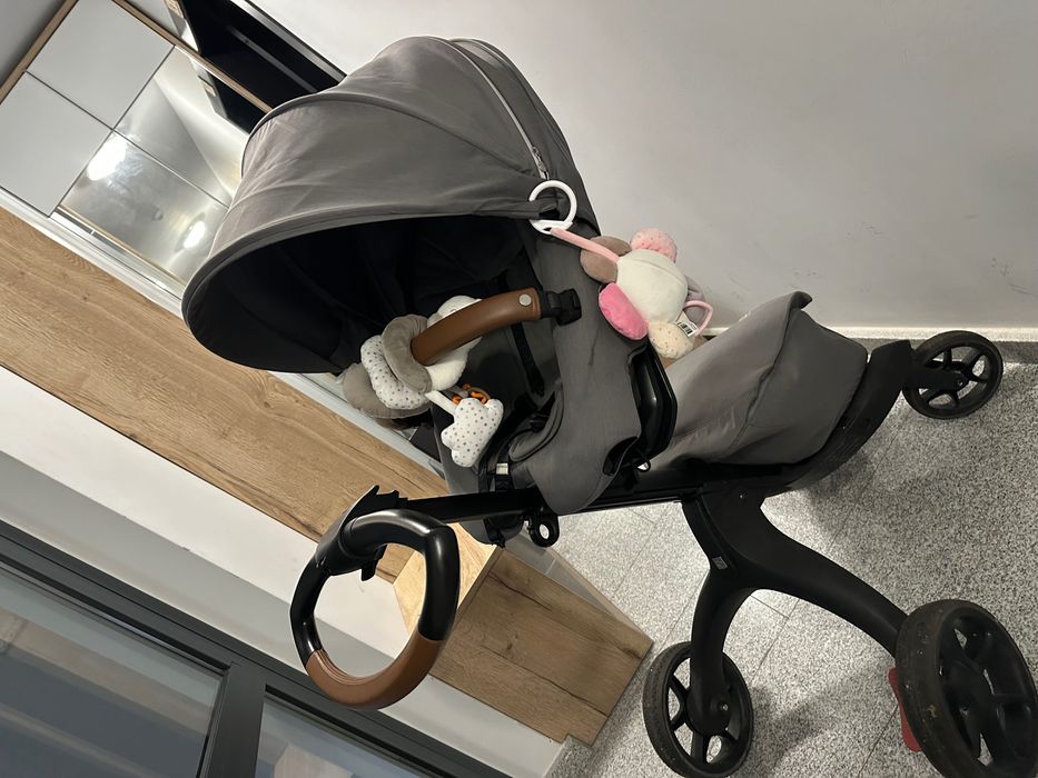 Бебешка количка Stokke