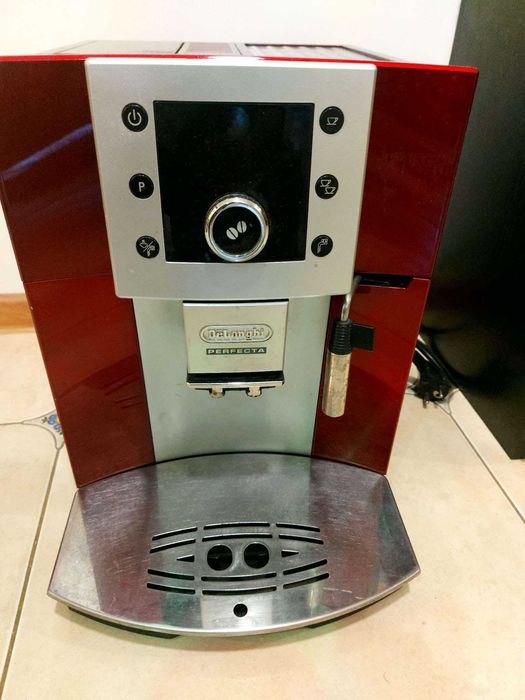 Кафе машина DeLonghi Perfecta