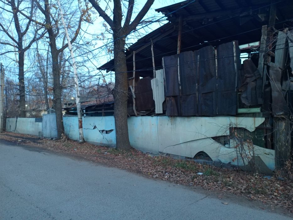 Продаётся дом с участком